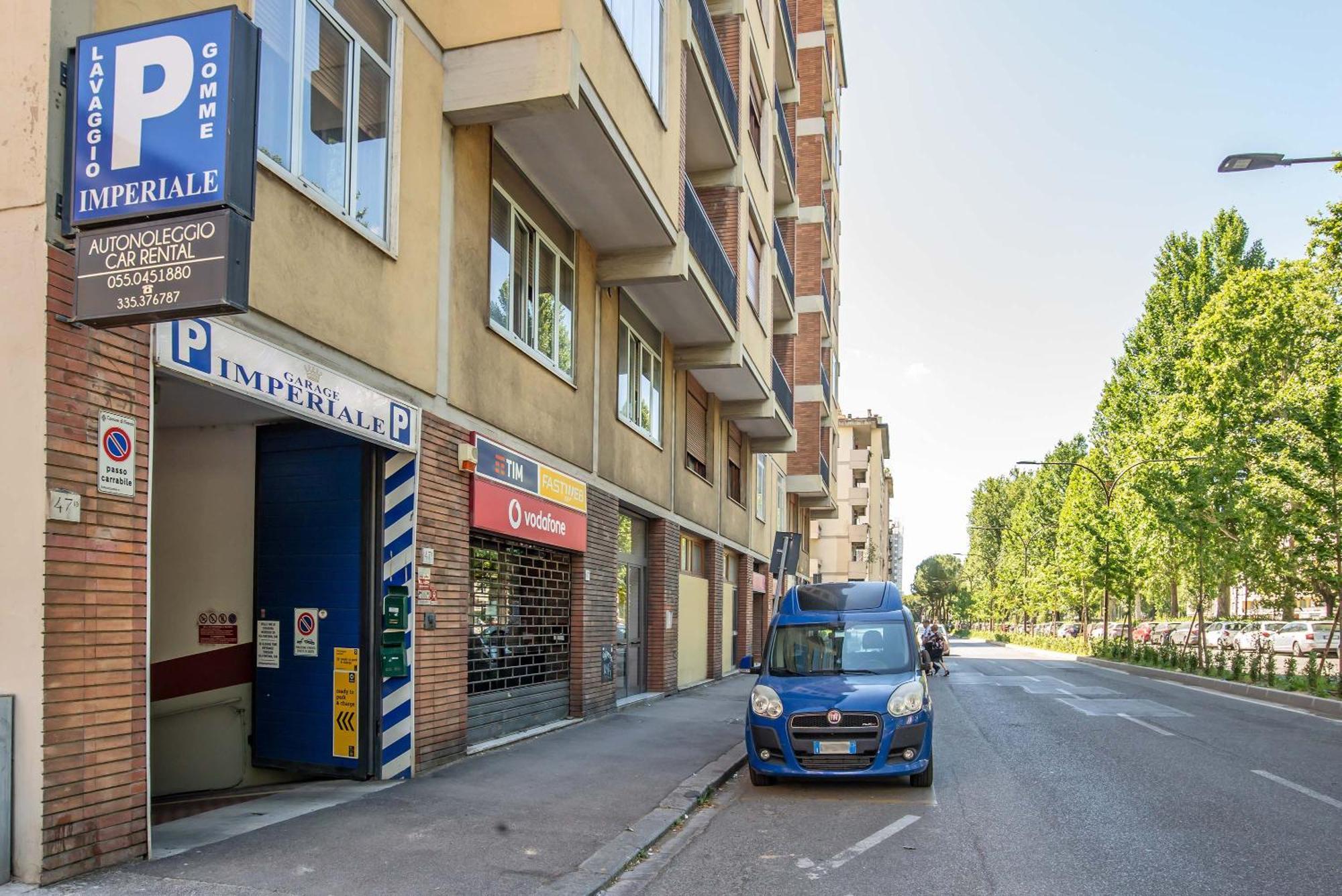 Lusa Suite With Free Private Parking Florenz Exterior foto